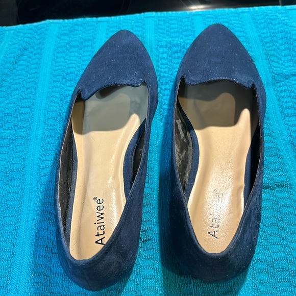 Navy Blue Flats Size 9 Ataiwee Brand NWOT - Picture 2 of 7